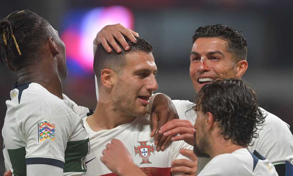 البرتغال