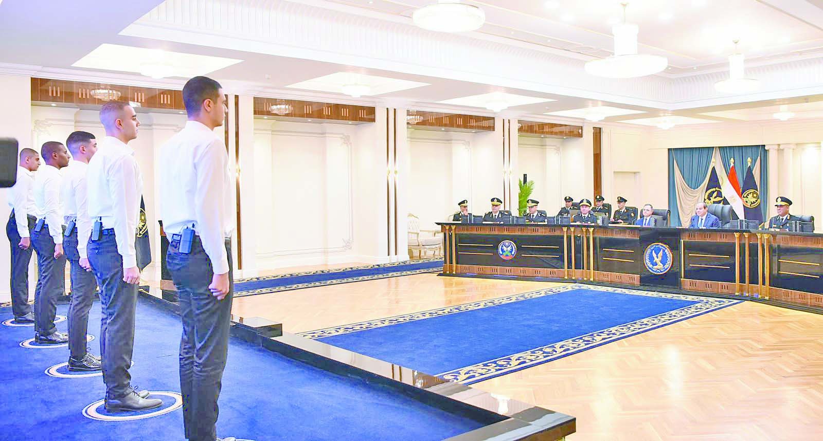 الرئيس‭.. ‬أبناء‭ ‬الشرطة‭ ‬يدركون‭ ‬أن‭ ‬حماية‭ ‬الوطن‭ ‬‮«‬شرف‭ ‬لا‭ ‬يُضاهى‮»‬‭ ‬