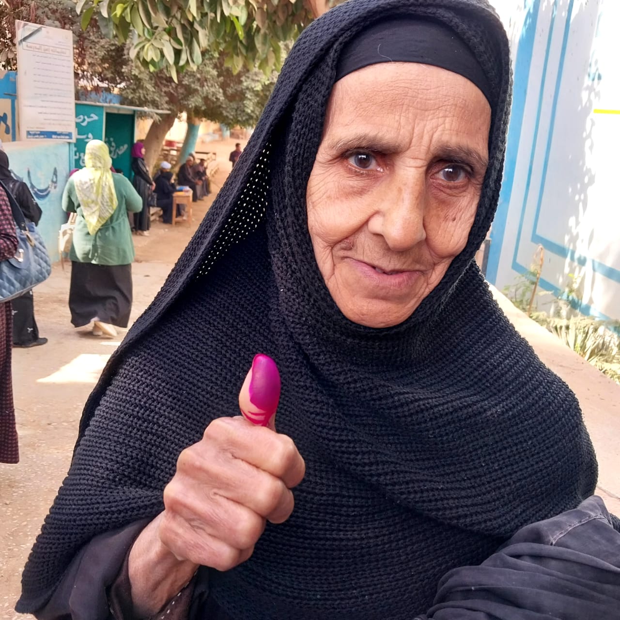 مسيرات حاشدة واقبال كثيف على اللجان الإنتخابية بأسيوط