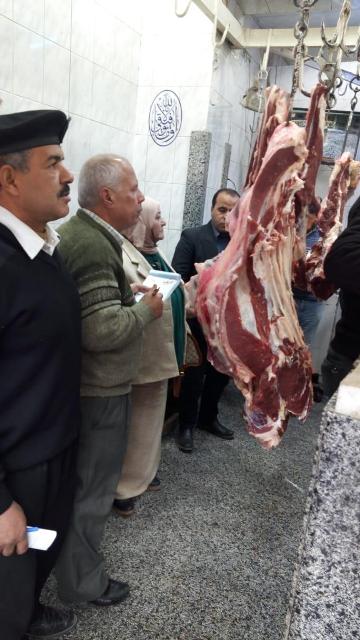 حملات مكثفة على محلات الجزارة بالفيوم