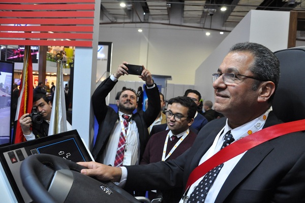 رئيس السهام البترولية: تدريب سائقي الشاحنات على القيادة الآمنة من خلال جهاز المحاكاة 