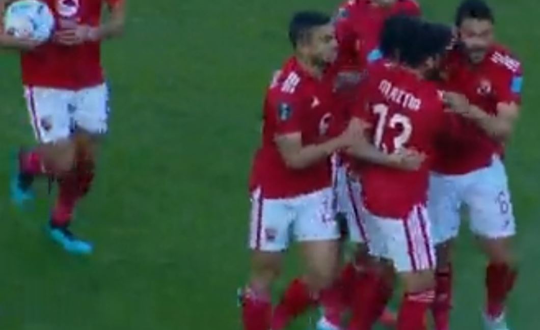 احمد عبد القادر يحرز الهدف الثانى للاهلى