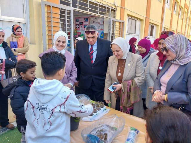 تفاصيل حفل أنشطة الفصل الدراسى الأول لإدارة الشروق التعليمية صور