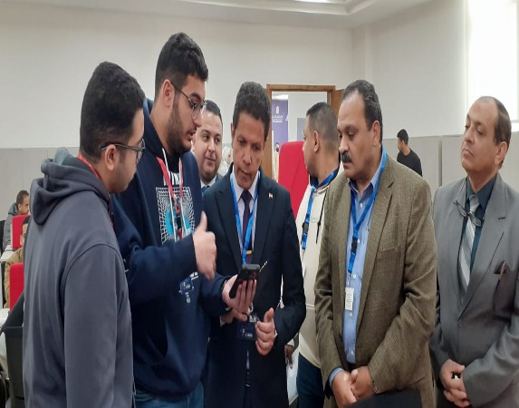 الجيزاوي يتفقد فعاليات هاكاثون التقنيات الناشئة لتمكين ذوي الهمم 