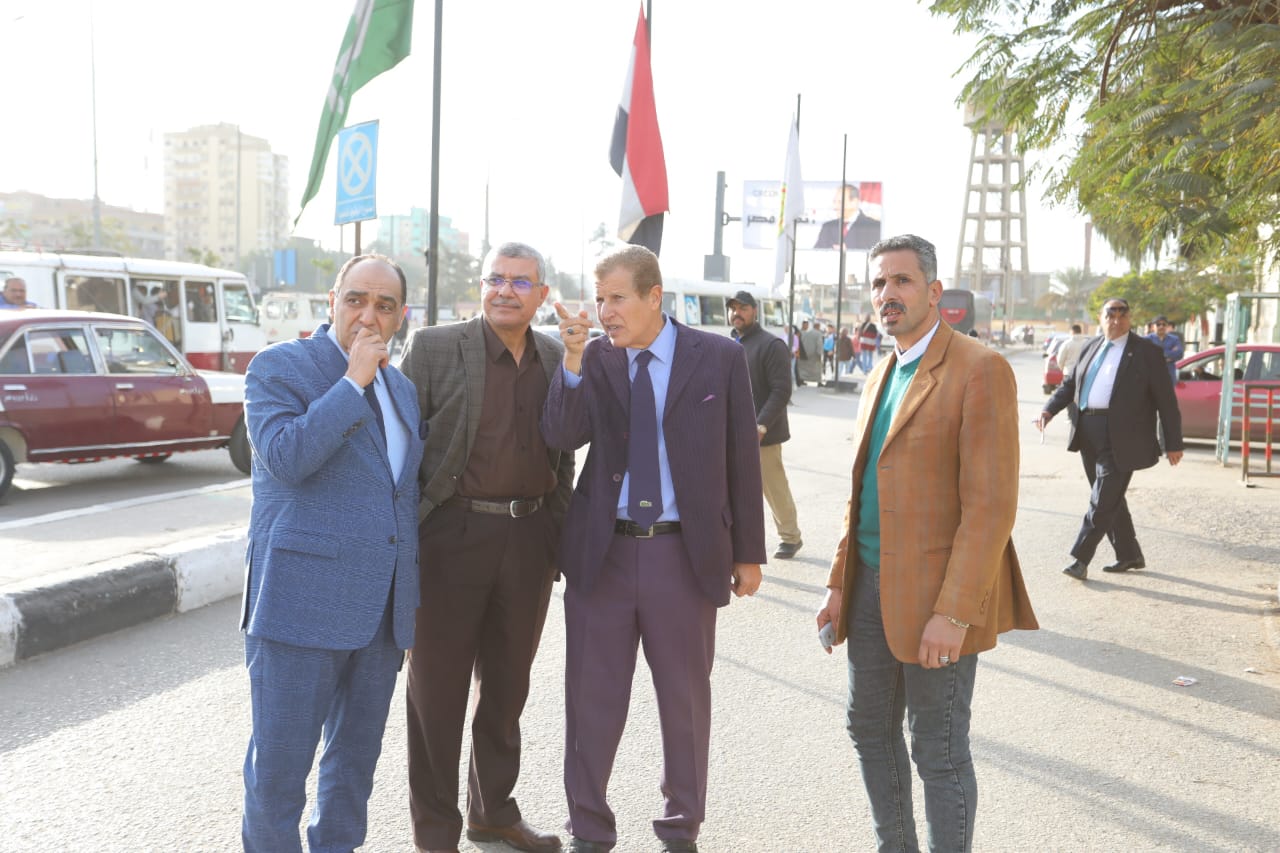 رئيس جامعة الزقازيق يعقد اجتماعاً لمتابعة خطة تطويرالحرم الجامعى 