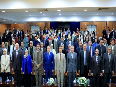 الدكتور ناصر الجيزاوي   رئيس جامعة بنها 