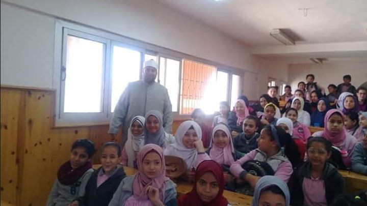 حسن الخلق عنوان لقاء أوقاف العبور بطلاب المدارس 