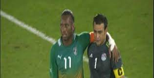 الحضرى يوجه رسالة للإيفوارى دروجبا فى عيد ميلاده.. تعرف عليها