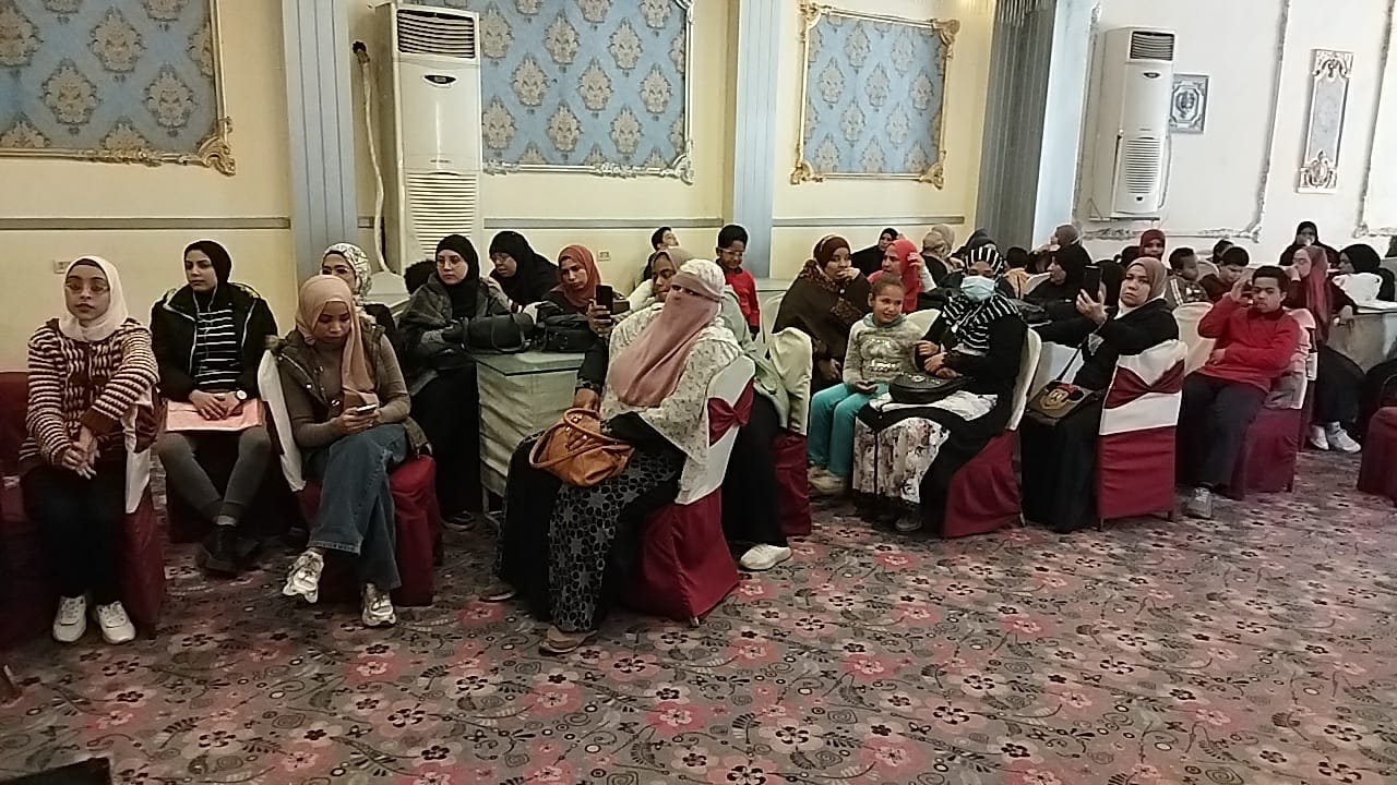 ندوه لحي الوراق والادارة التعليمية للتوعية بالزواج .. صور
