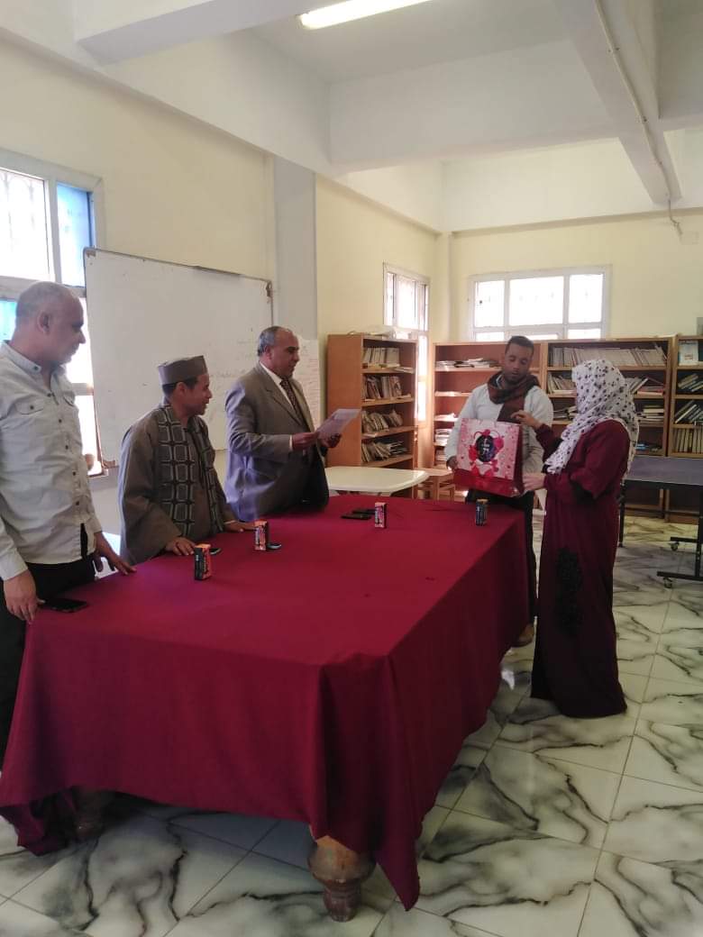 تكريم الأمهات المثاليات و مسابقة فنية عن الأم بديرمواس 