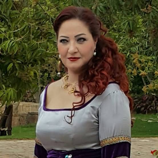 الفنانة عنبر