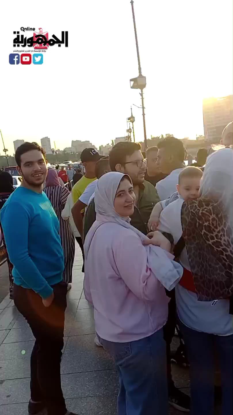 شاهد فرحة المصريين على كورنيش النيل فى ثاني أيام عيد الفطر