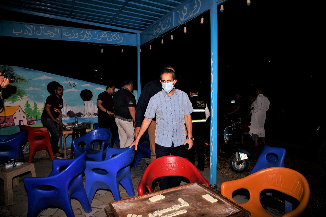 محافظ الغربية يقود حملة ليلية لتطبيق الإجراءات الاحترازية-صور