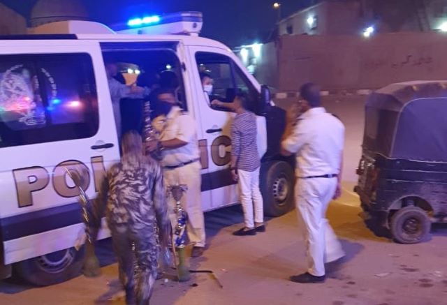 تحرير 10 محاضر للمحلات المخالفة للحظر فى  مدينة بدر بالتعاون مع قسم الشرطة.. بالصور