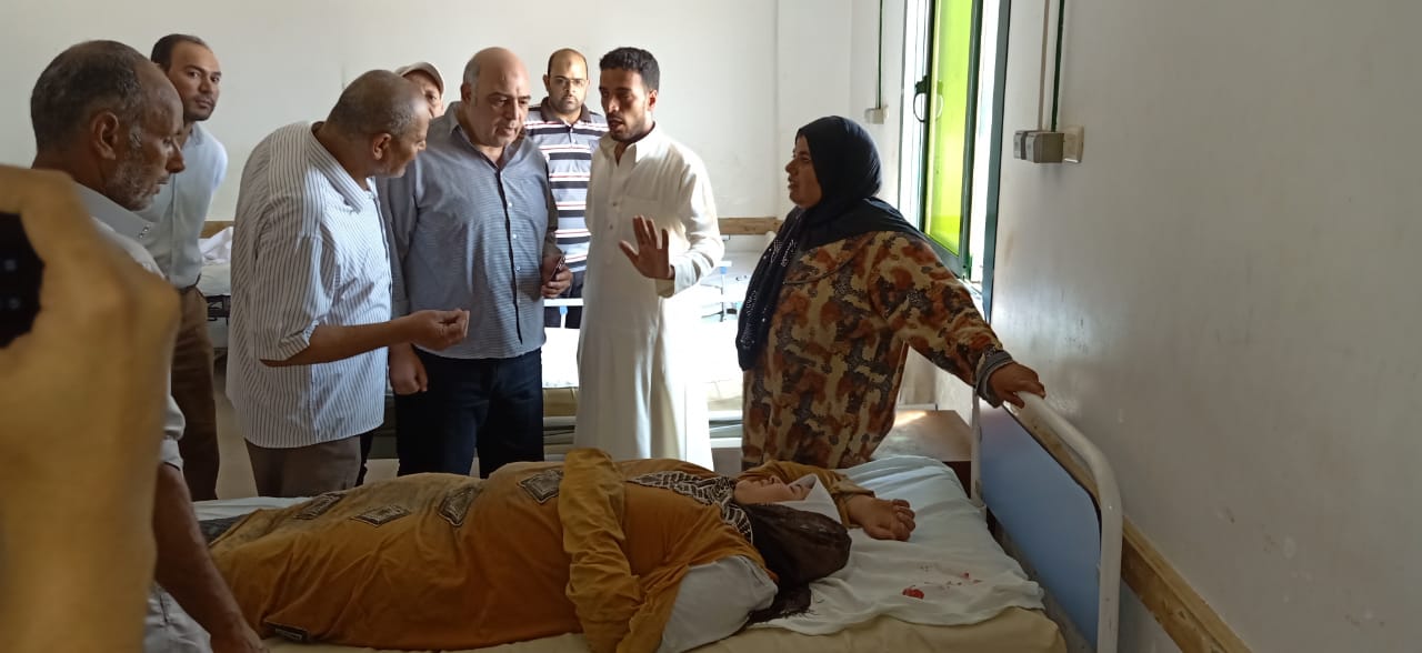 انتقال مدير مباحث البحيرة والنيابة العامة لمستشفي حوش عيسي لانهاء اجراءات دفن ضحايا حادث العمالة الزراعية 