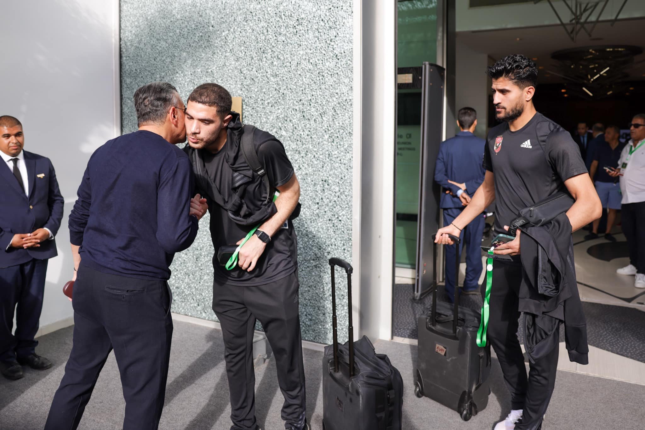 الأهلي يتوجه لملعب 