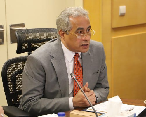 حسن شحاتة - وزير العمل