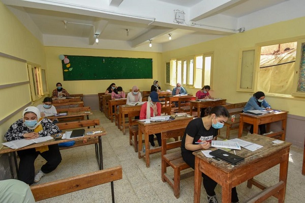 طلاب الثانوية العامة