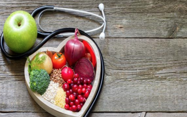 للوقاية من أمراض القلب.. دراسة توصي بهذه الأطعمة