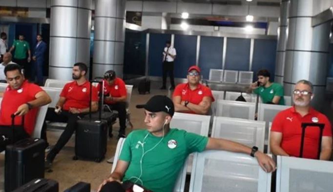 بعثة منتخب مصر تصل بوردو