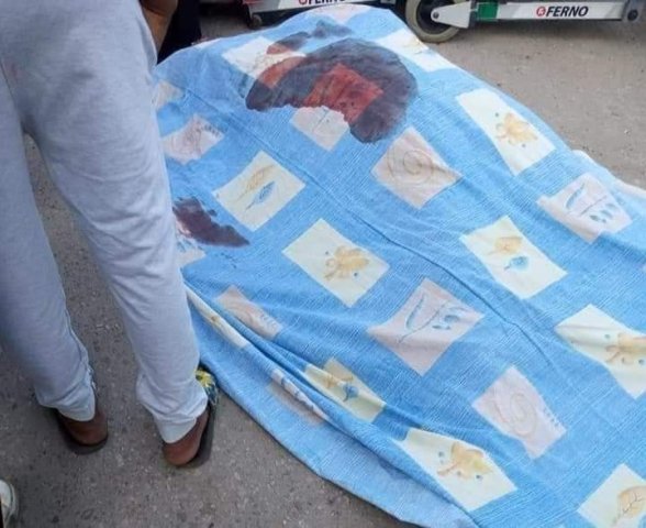 لخلافات أسرية يقتل زوجته بالأعيرة النارية في شارع رئيسي بالإسماعيلية .صور