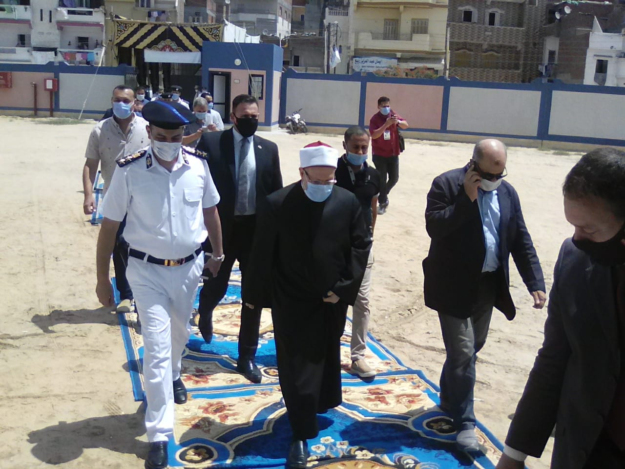 مفتى الجمهورية يدلى بصوته الانتخابي بمسقط رأسه في الدلنجات.صور