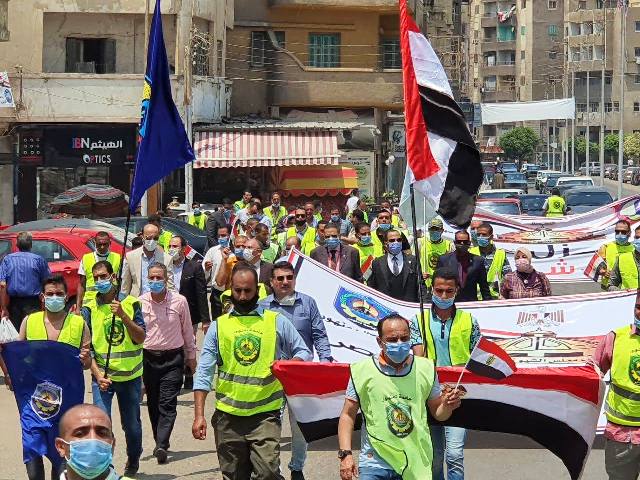 محافظ البحيرة ورئيس جامعة دمنهور يتفقدان اللجان الإنتخابية.. بالصور