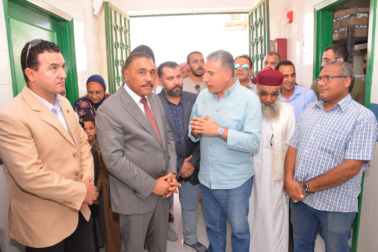 محافظ مطروح يفتتح وحدة فوكة الصحية 