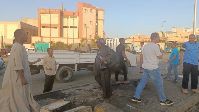 جهاز بدر ينفذ حملة إشغالات مكبرة بالتعاون مع شرطة المرافق.. صور