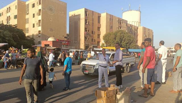 جهاز بدر ينفذ حملة إشغالات مكبرة بالتعاون مع شرطة المرافق.. صور