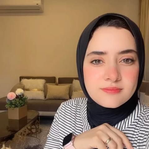 الدكتورة علا مخيمر