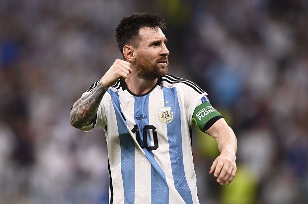 النجم الأرجنتيني ليونيل ميسي  