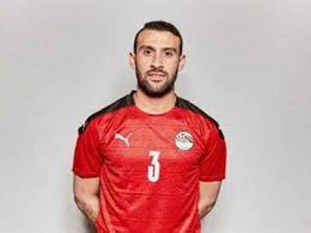 عمر كمال عبد الواحد