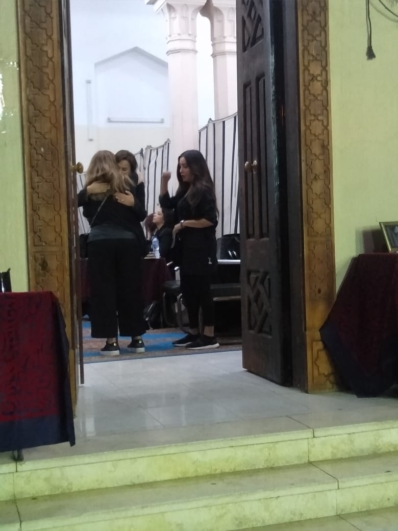 وصول الفنانة ليلي علوي عزاء المخرج شوقي الماجري 