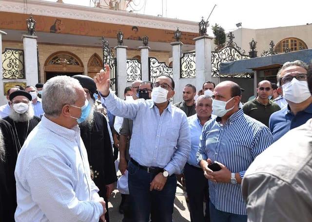 رئيس الوزراء يتابع أعمال الترميم بمعبد الكرنك وطريق الكباش.. بالصور