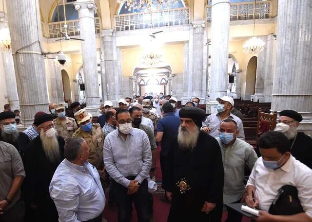 رئيس الوزراء يتابع أعمال الترميم بمعبد الكرنك وطريق الكباش.. بالصور