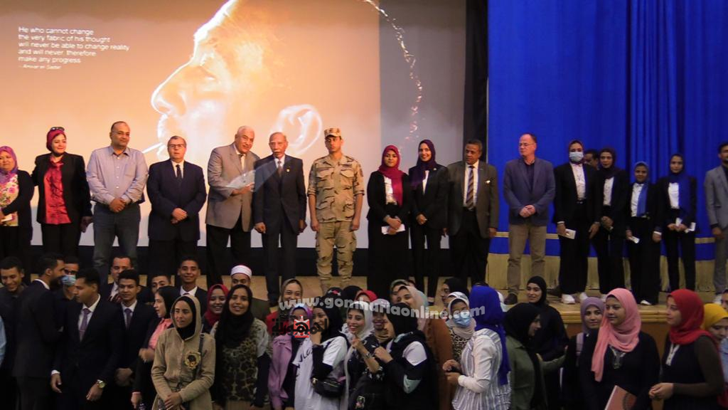 جامعة مدينة السادات تحتفل بالذكرى الثامنة والأربعين لنصر أكتوبر المجيد