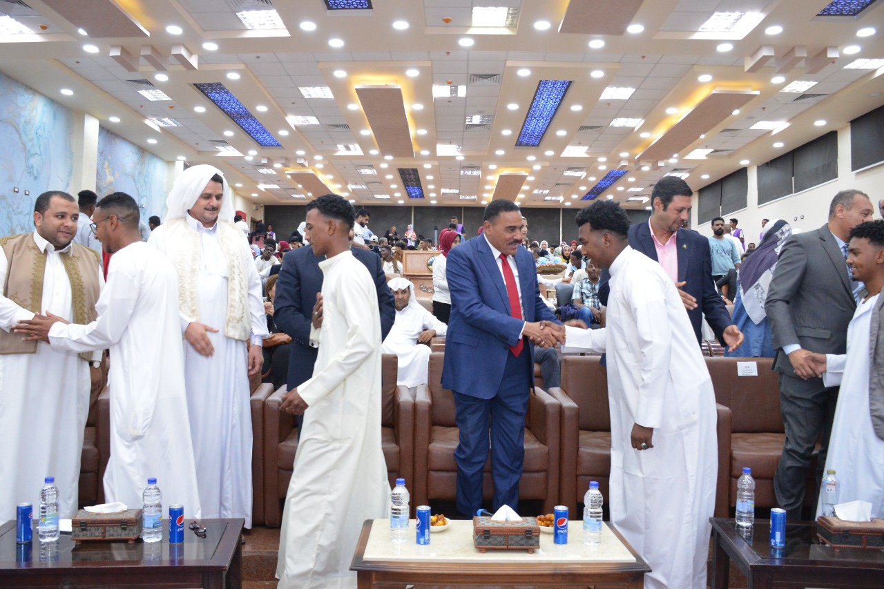 شعيب يلتقي الفوج الثالث  من شباب المحافظات الحدودية لبرنامج أهل مصر