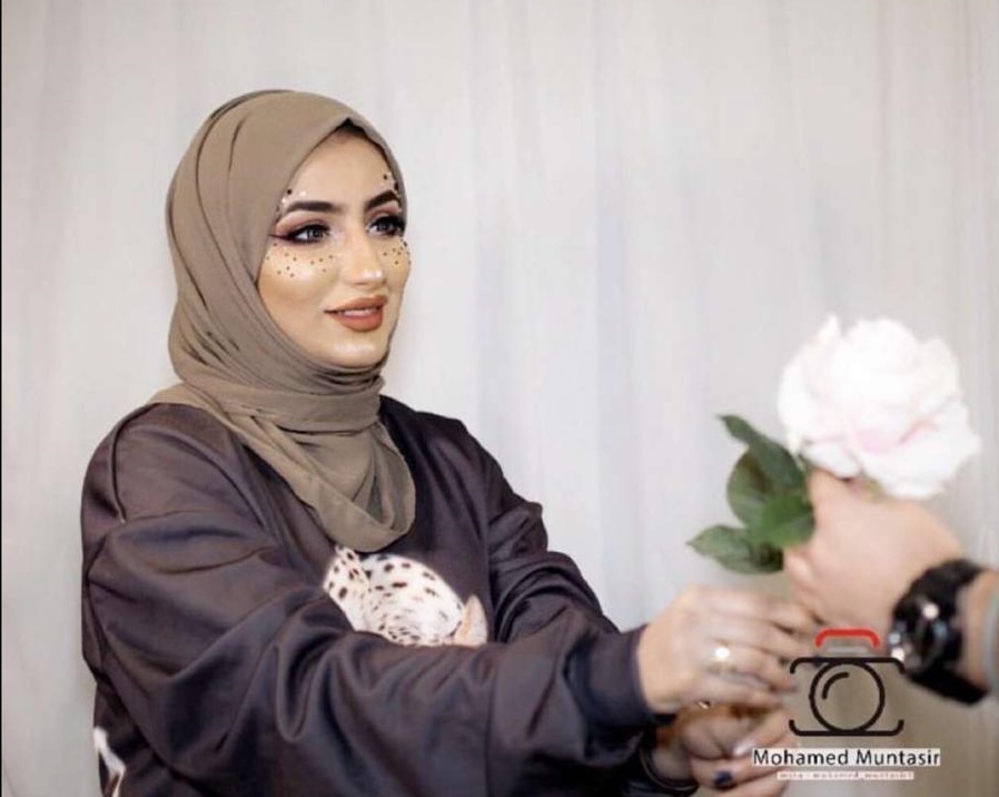 مجيدة الشيباني خبيرة التجميل