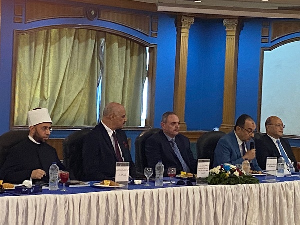 محمد إبراهيم شيمي وزير قطاع الأعمال العام 