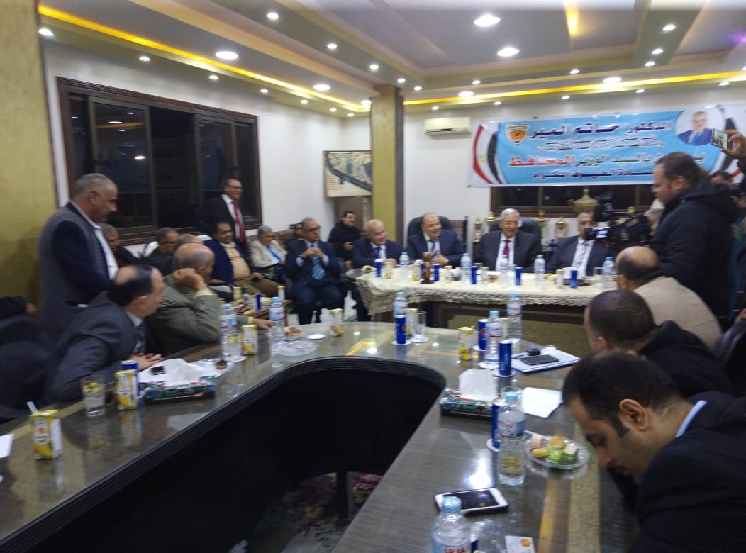 محافظ الدقهلية يجتمع بمجلس إدارة نادي المنصورة لبحث الأزمة المالية