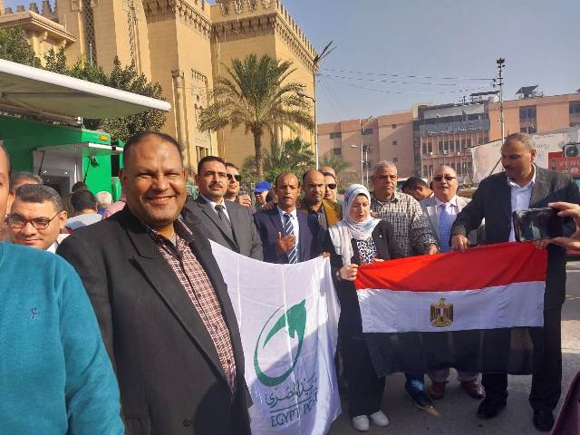 بريد الشرقية ينتشر بشوارع الزقازيق قبل فتح باب الانتخاب