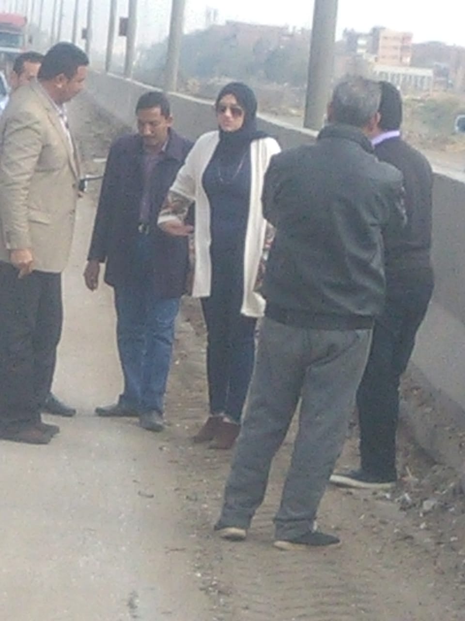 نائب محافظ القليوبية تتابع أعمال حرد وصيانة طريق مسطرد الخانكة