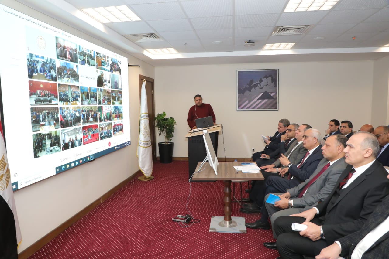 جانب من الاجتماع 