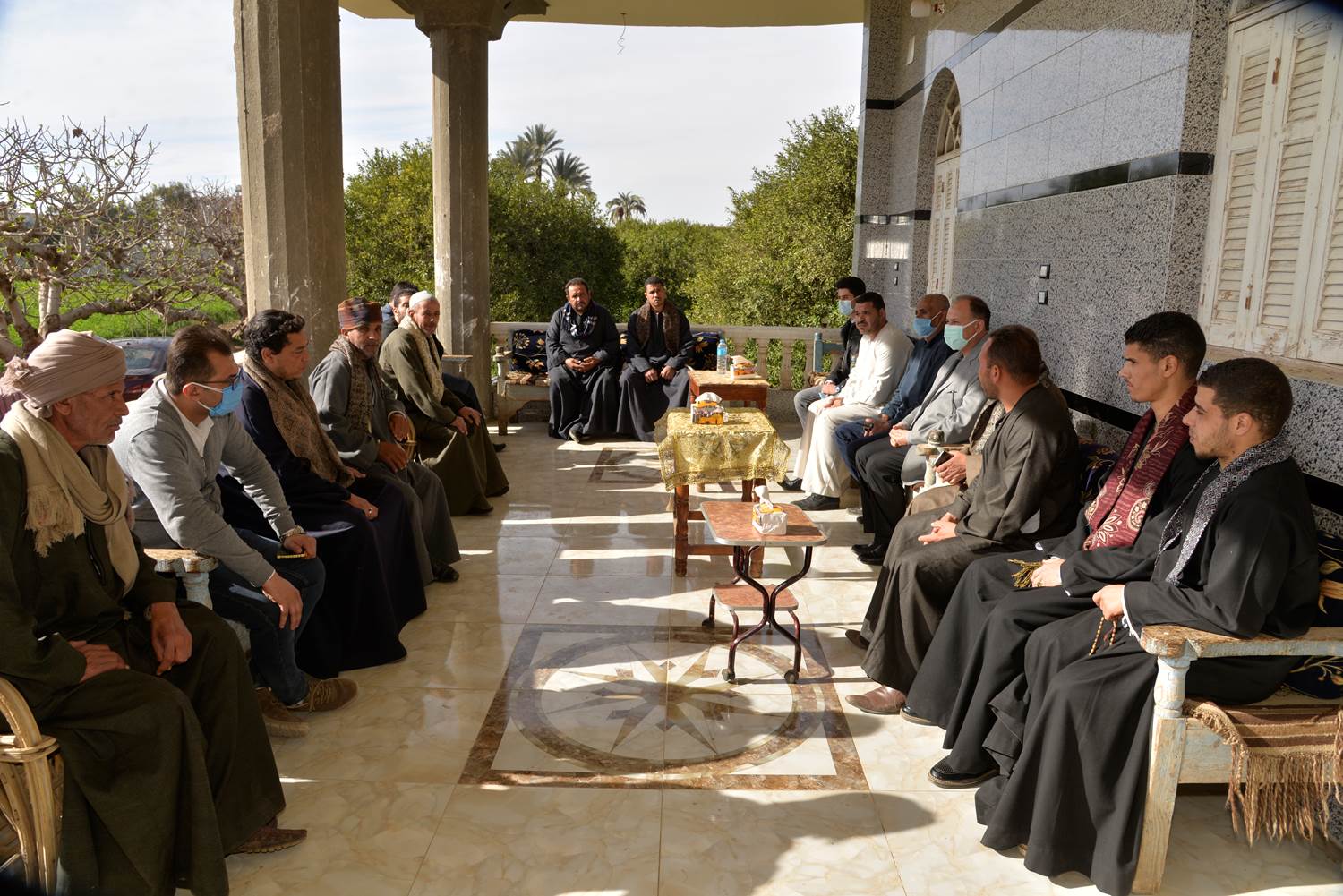 محافظ أسيوط يقدم واجب العزاء لأسر ضحايا حادث غرق سيارة بنهر النيل بمركز صدفا ويوجه بتقديم كافة أوجه الدعم 