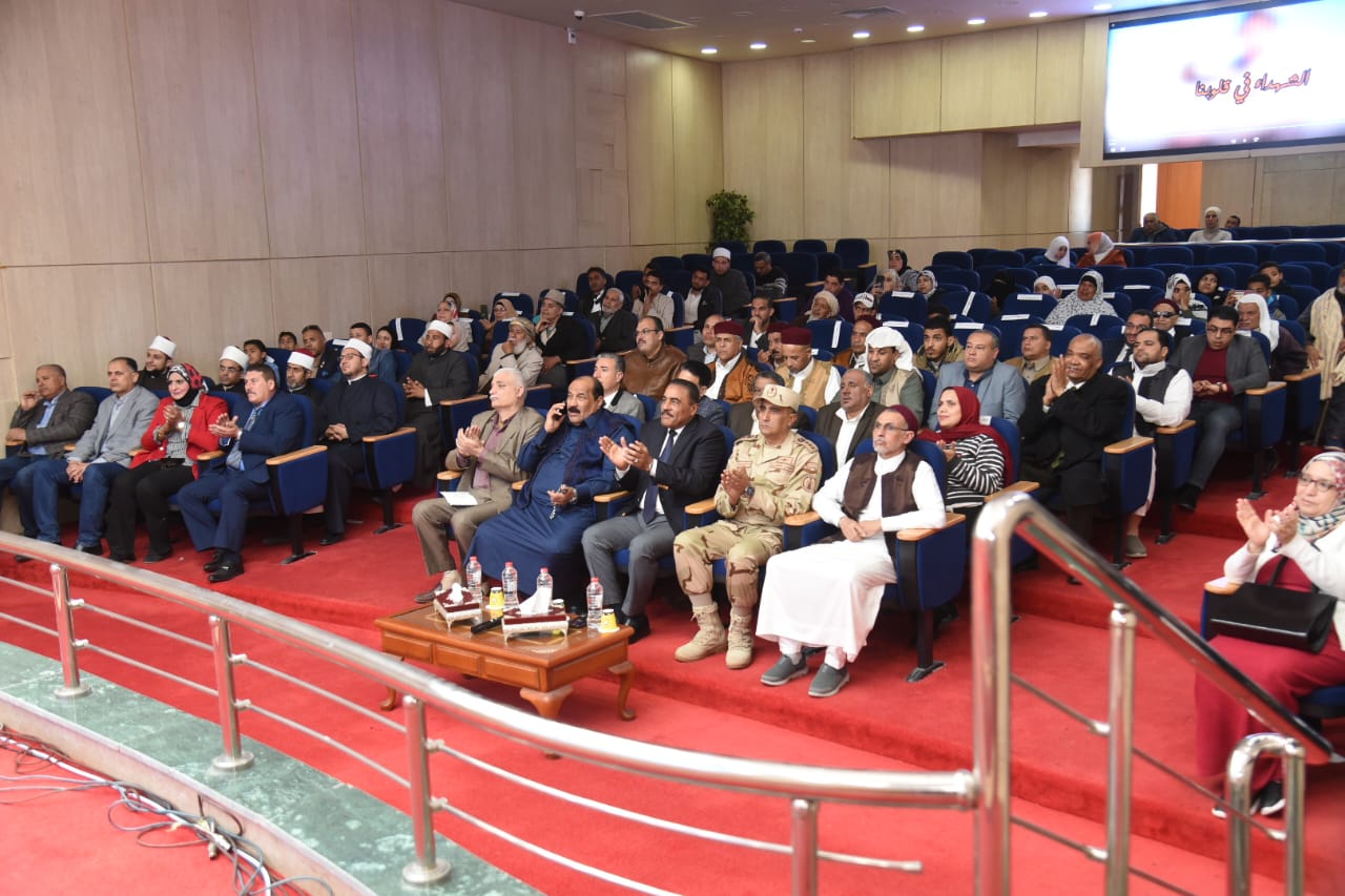 محافظ مطروح يشهد الاحفتال بيوم الشهيد 