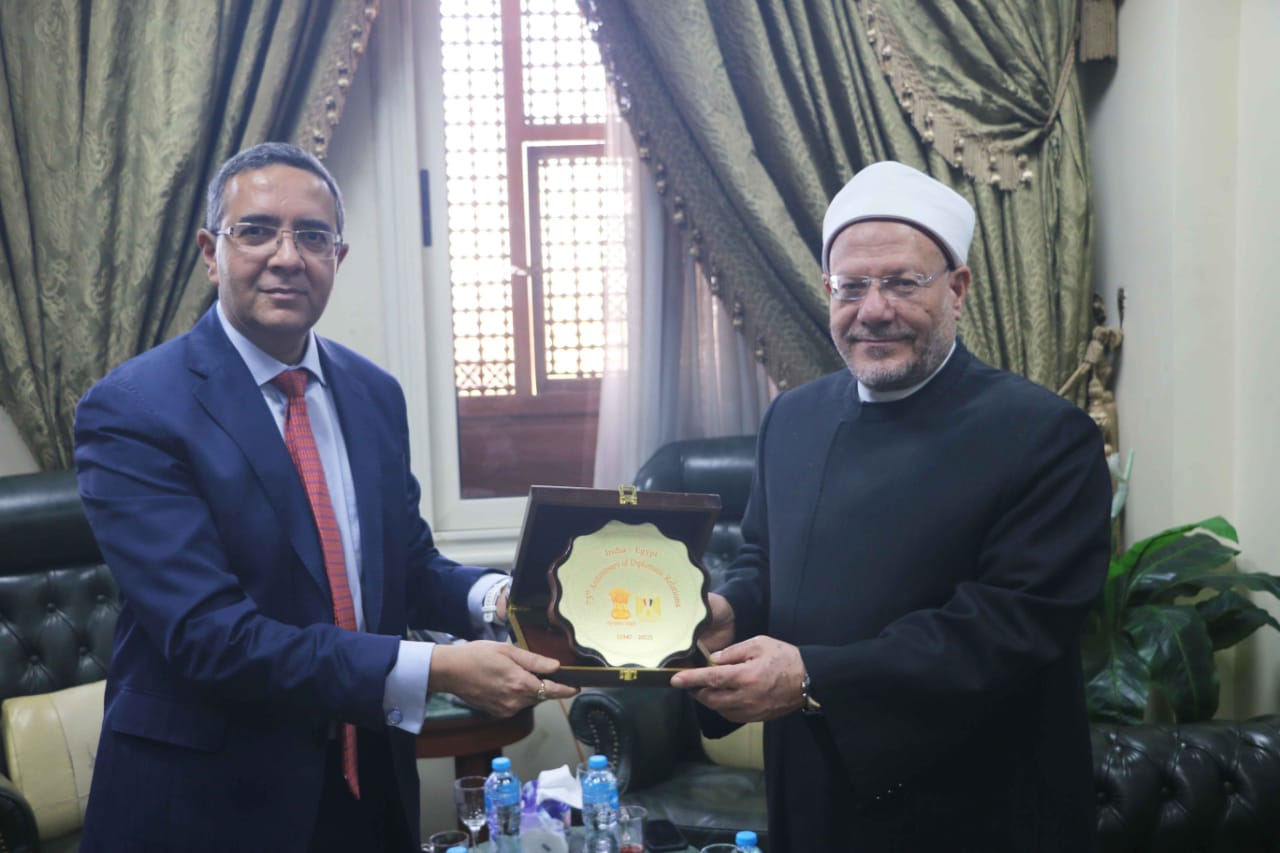 سفير الهند يشيد بإنجازات الإفتاء ويدعو المفتي لزيارة رسمية لبلده