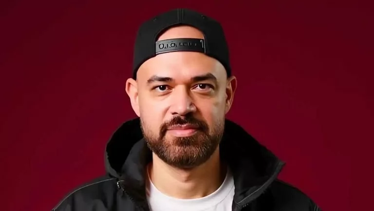 خالد تاج الدين 