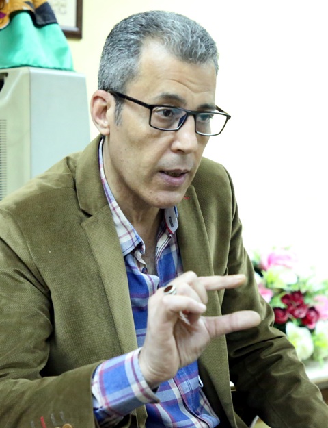 المخرج محمد نور مدير مسرح العرائس: وزارة الثقافة لا تملك حمامات سباحة