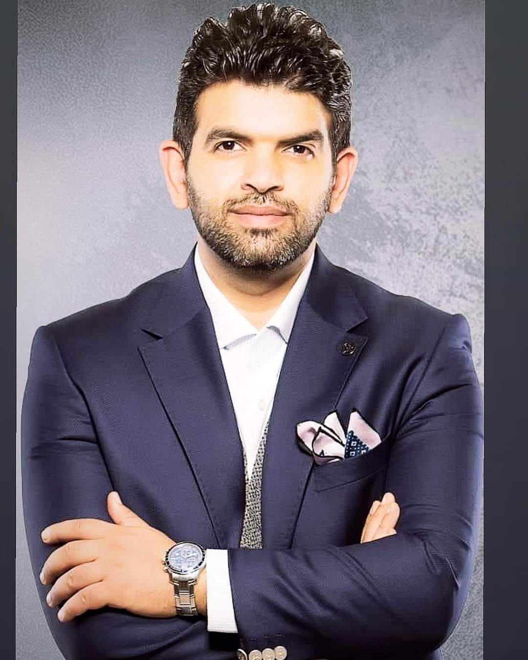 الكاتب الصحفي أحمد الطاهري